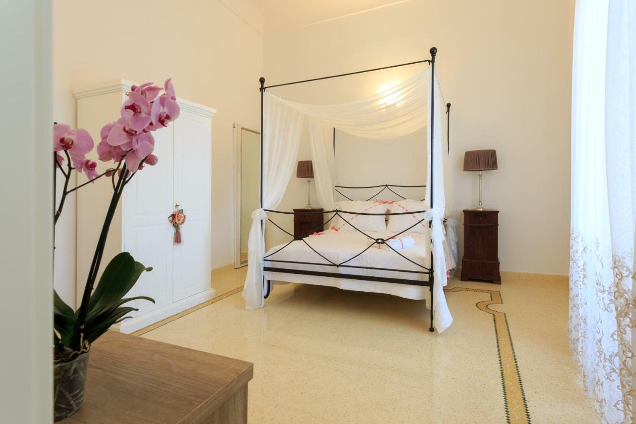 Palazzo Casto Relais Hotel Taviano  Ngoại thất bức ảnh